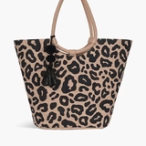 Essentia, Jute Tote with Tassel - Picture 2 of 8